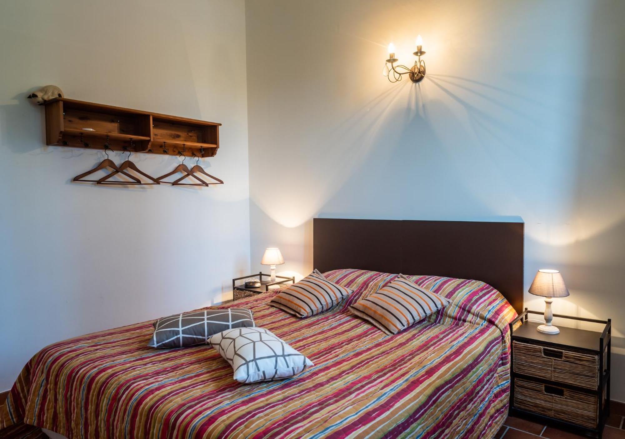 Saint-Geniès-de-Comolas Mas De L'Arrivette B&B 외부 사진